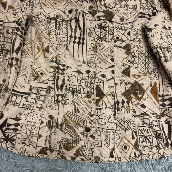 Chico’s Aztec Tribal Print Button Front Shirt Size 1 (8) - Picture 2 of 7